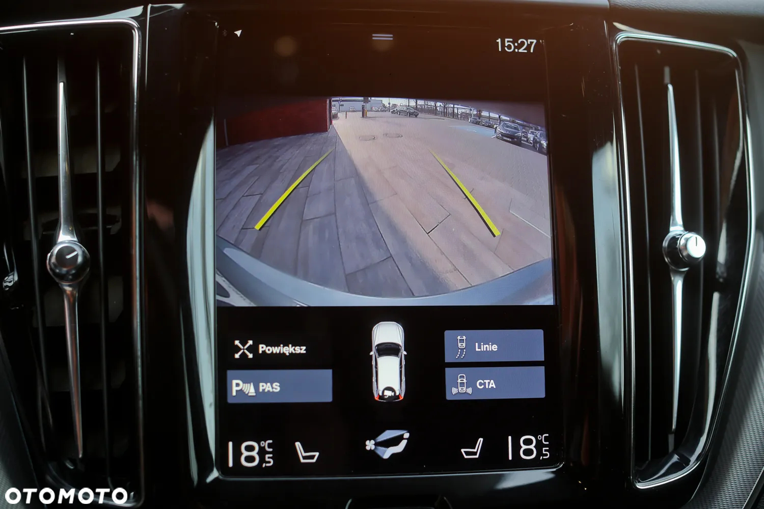 Volvo XC 60 D4 AWD Geartronic RDesign - 32