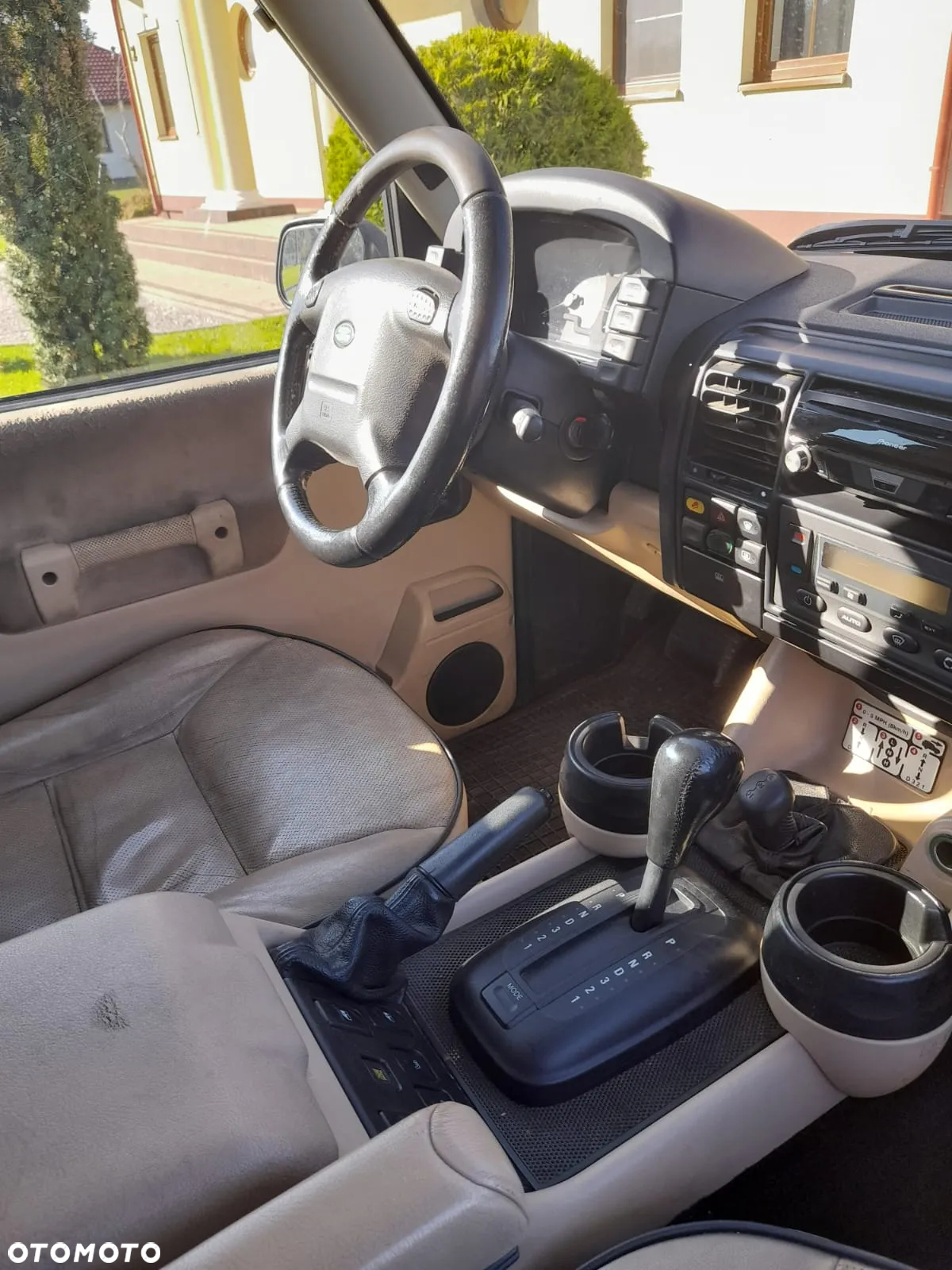Land Rover Discovery V8 HSE - 8