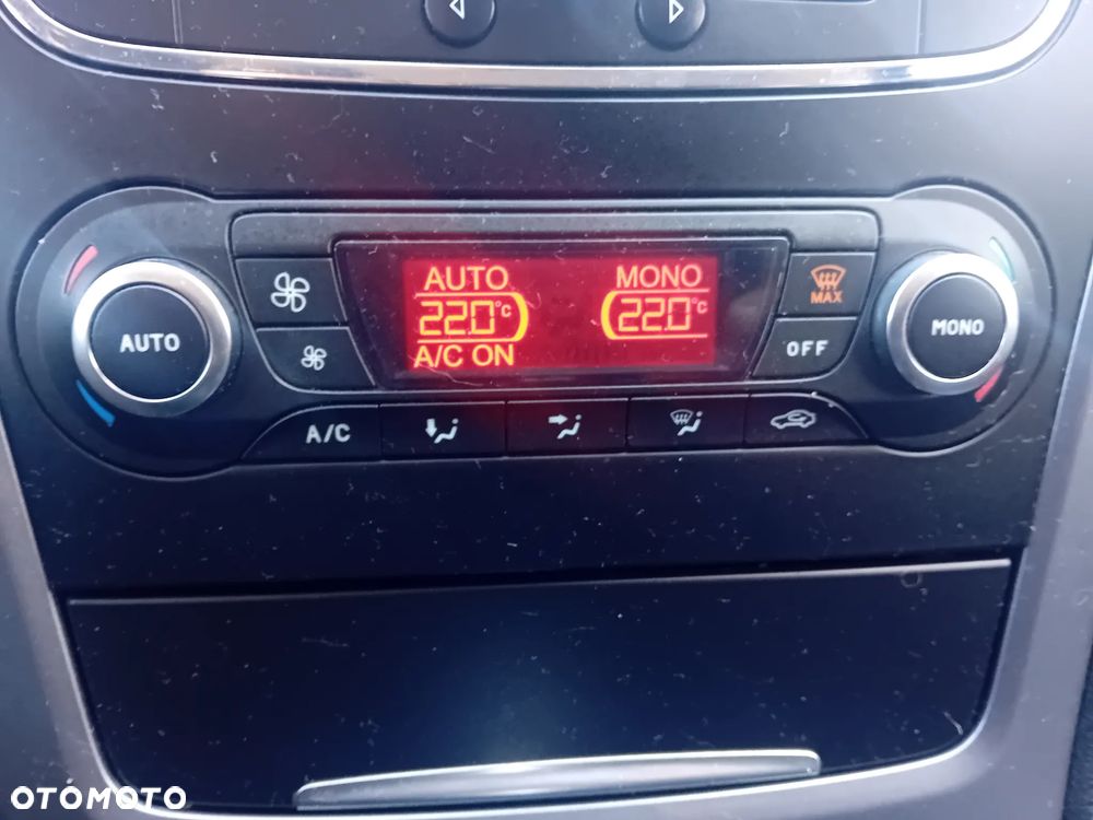 Ford Mondeo SW - 18