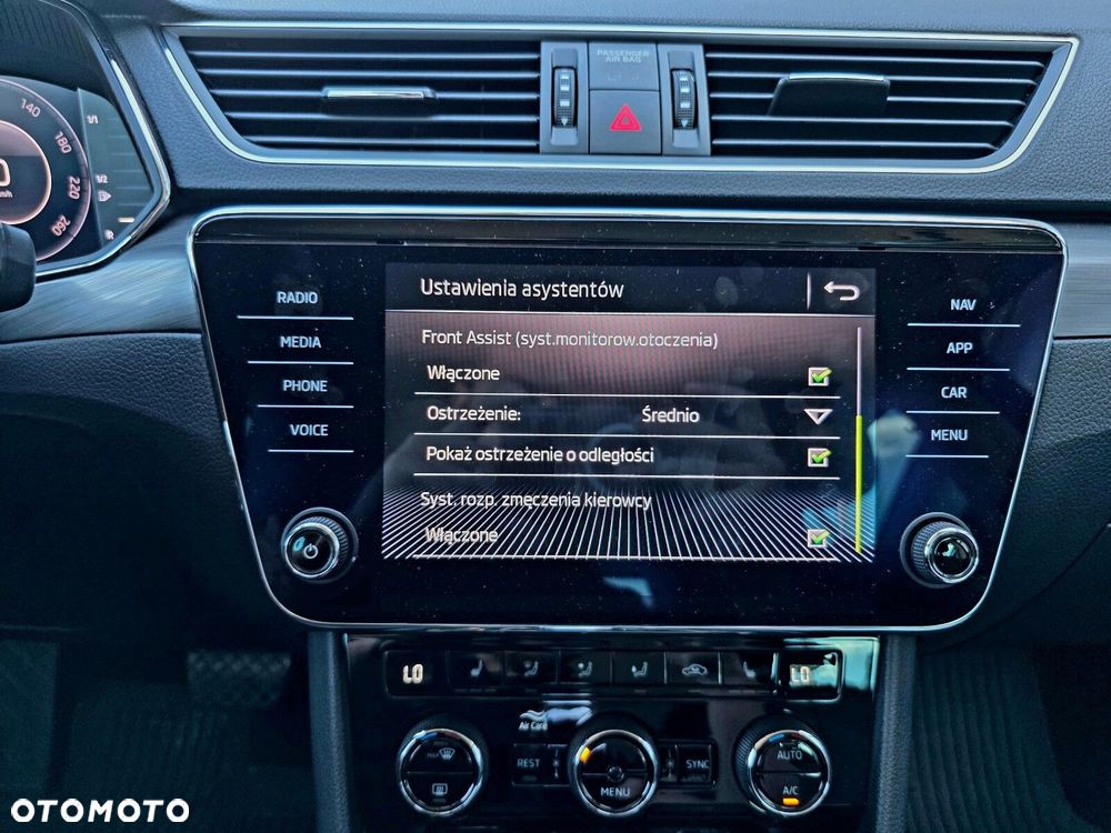 Skoda Superb 2.0 TDI Style DSG - 19
