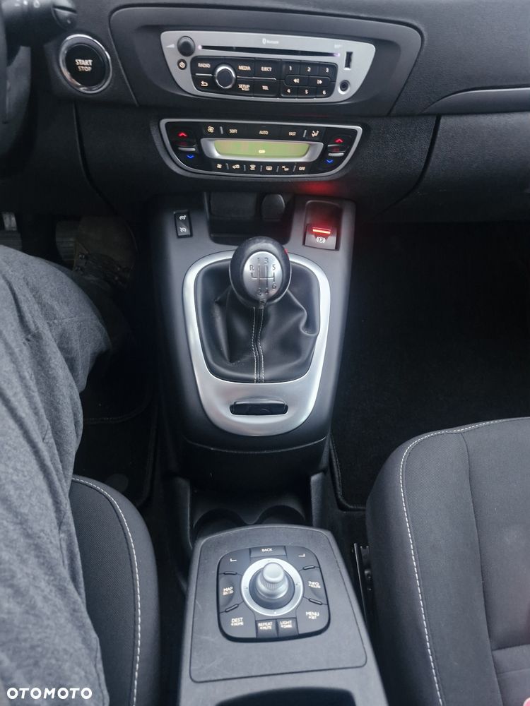 Renault Scenic - 6