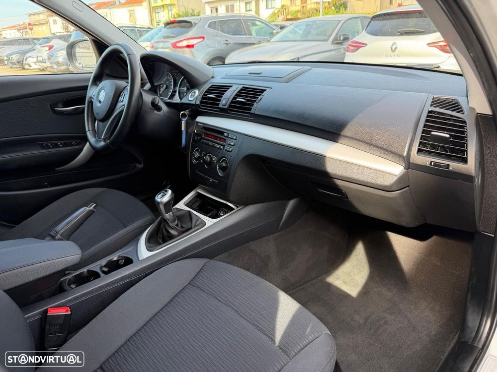 BMW 118 d Line Sport - 16