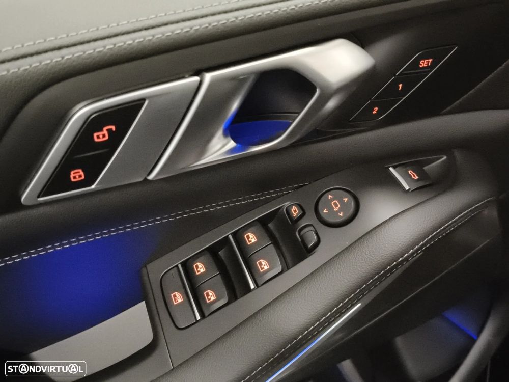 BMW X5 30 d xDrive Pack M - 12