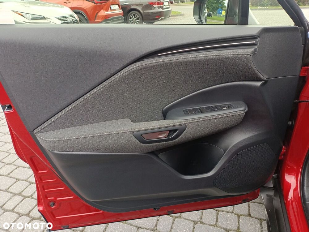 Lexus LBX 1.5 Hybrid - 16