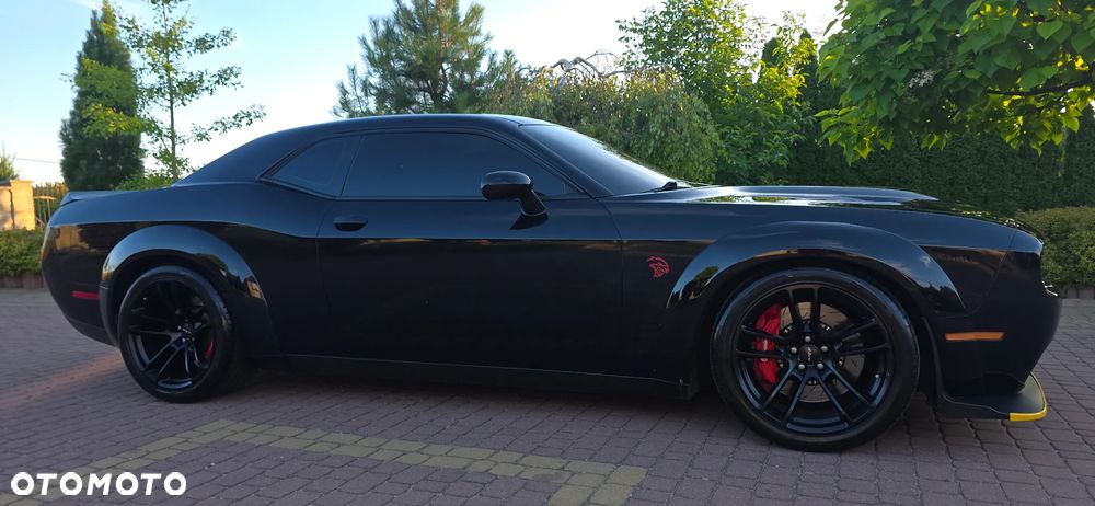 Dodge Challenger - 4