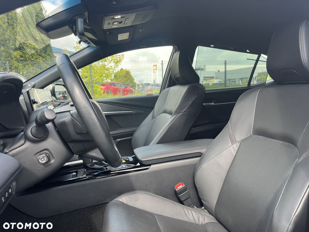 Toyota Camry - 19
