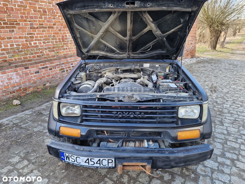 Toyota Land Cruiser LJ70 - 11