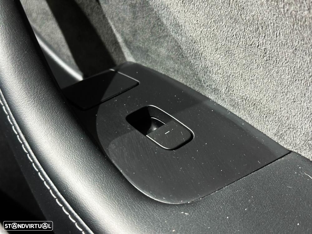 Tesla Model 3 Long Range AWD Dual Motor - 34