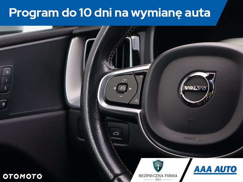 Volvo XC 60 - 19