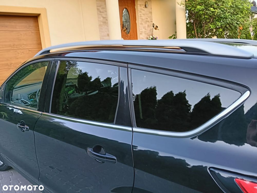 Ford Kuga - 17