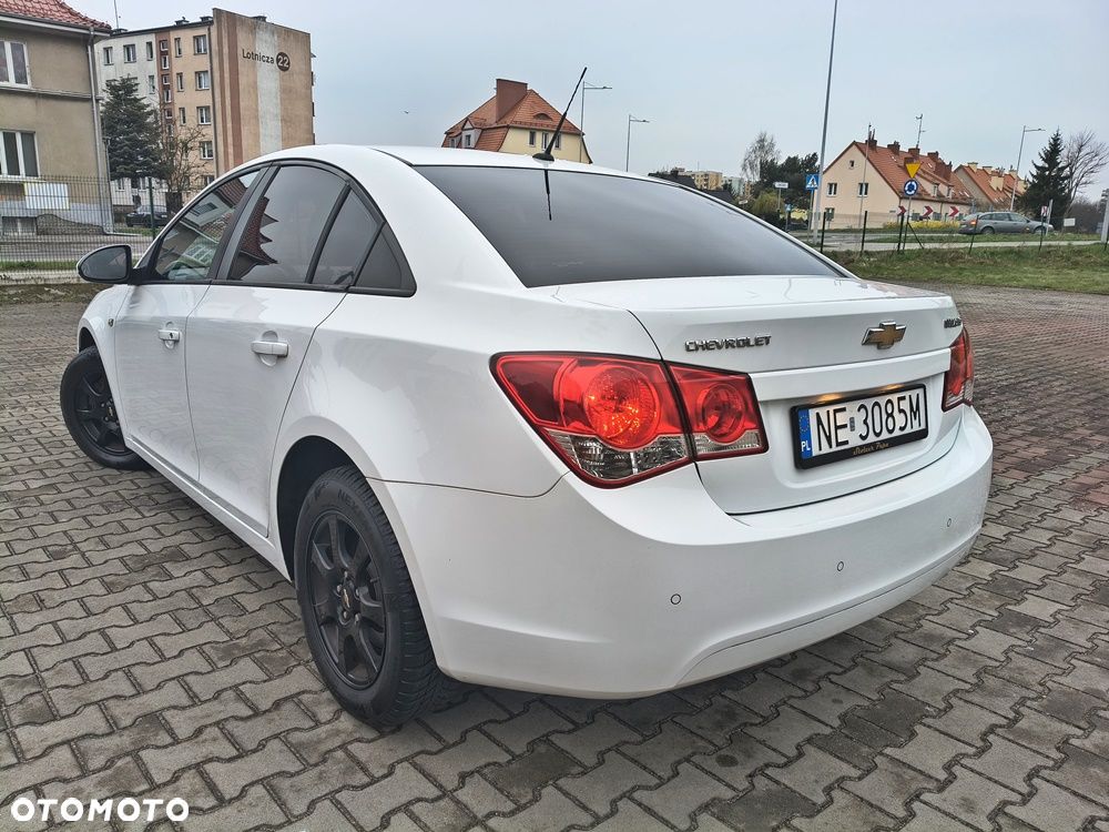 Chevrolet Cruze 2.0 LS - 7