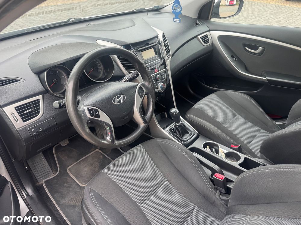 Hyundai i30 1.4 CRDi Premium - 9