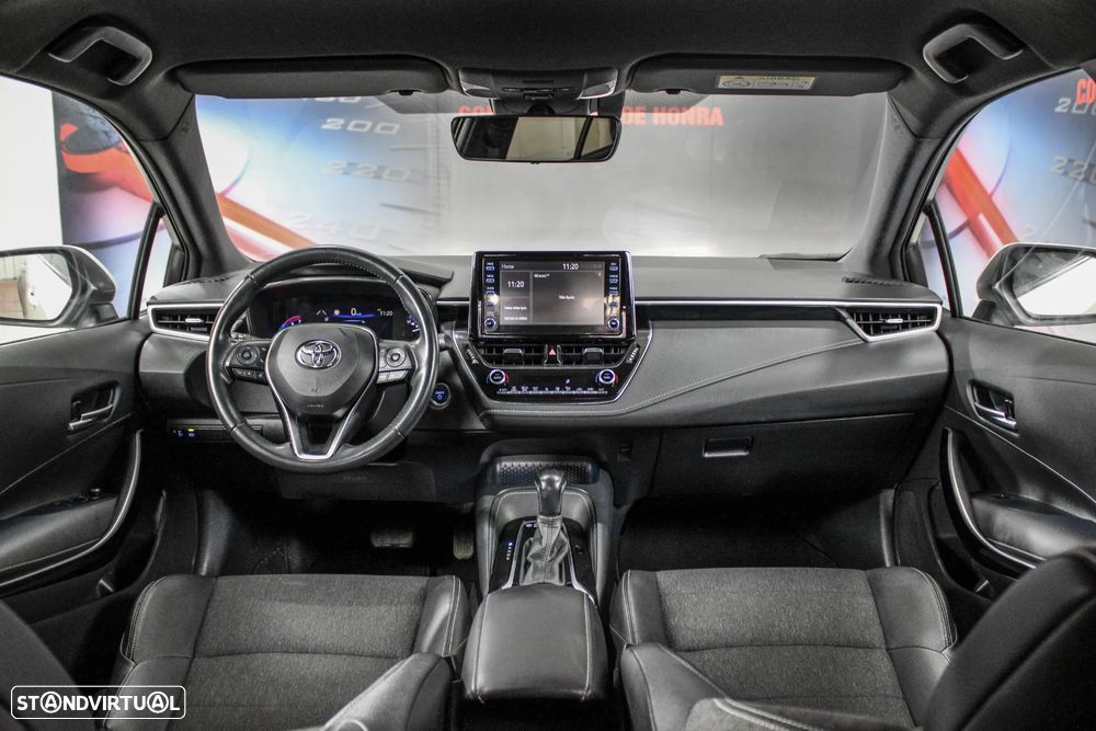 Toyota Corolla Touring Sports 1.8 Hybrid Comfort+P.Sport - 3