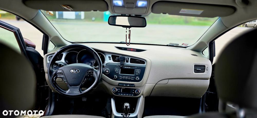 Kia Ceed 1.6 GDI L - 26