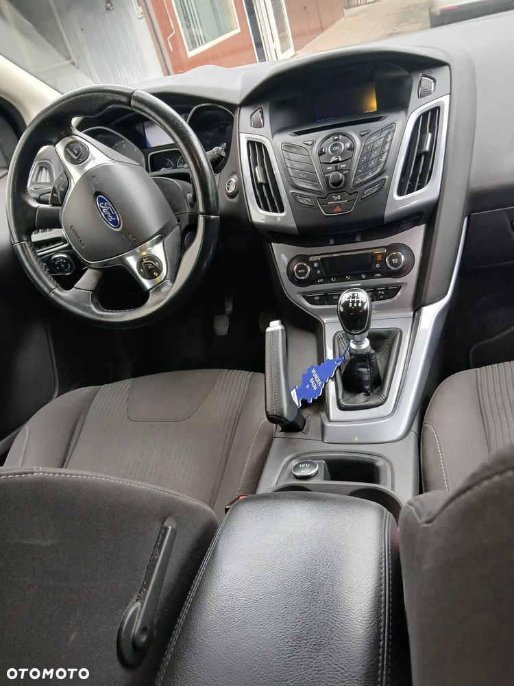 Ford Focus 1.6 TDCi ECOnetic 99g Start-Stopp-System SYNC Edition - 5