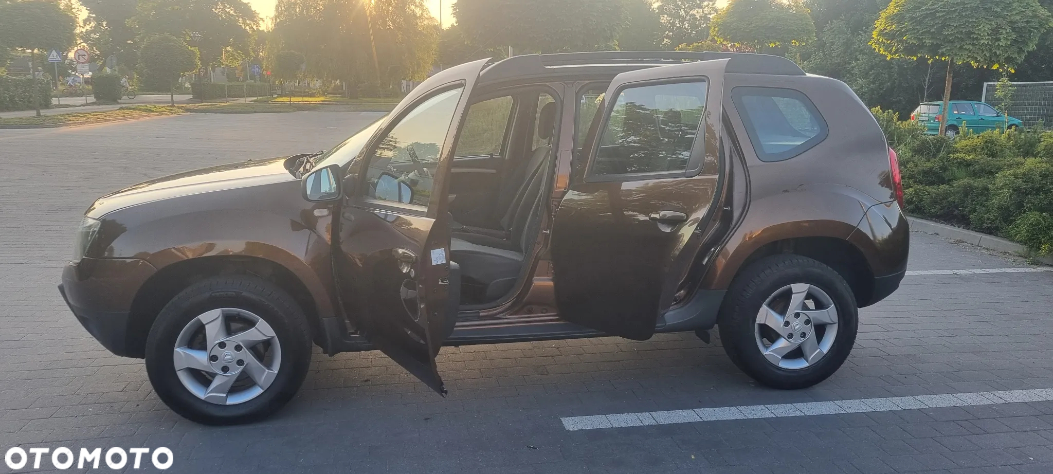 Dacia Duster 1.6 16V 4x2 Laureate - 14