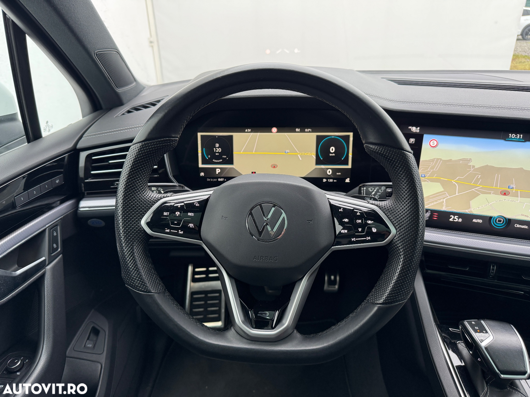 Volkswagen Touareg V6 TDI R-Style - 16
