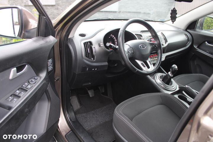 Kia Sportage - 16
