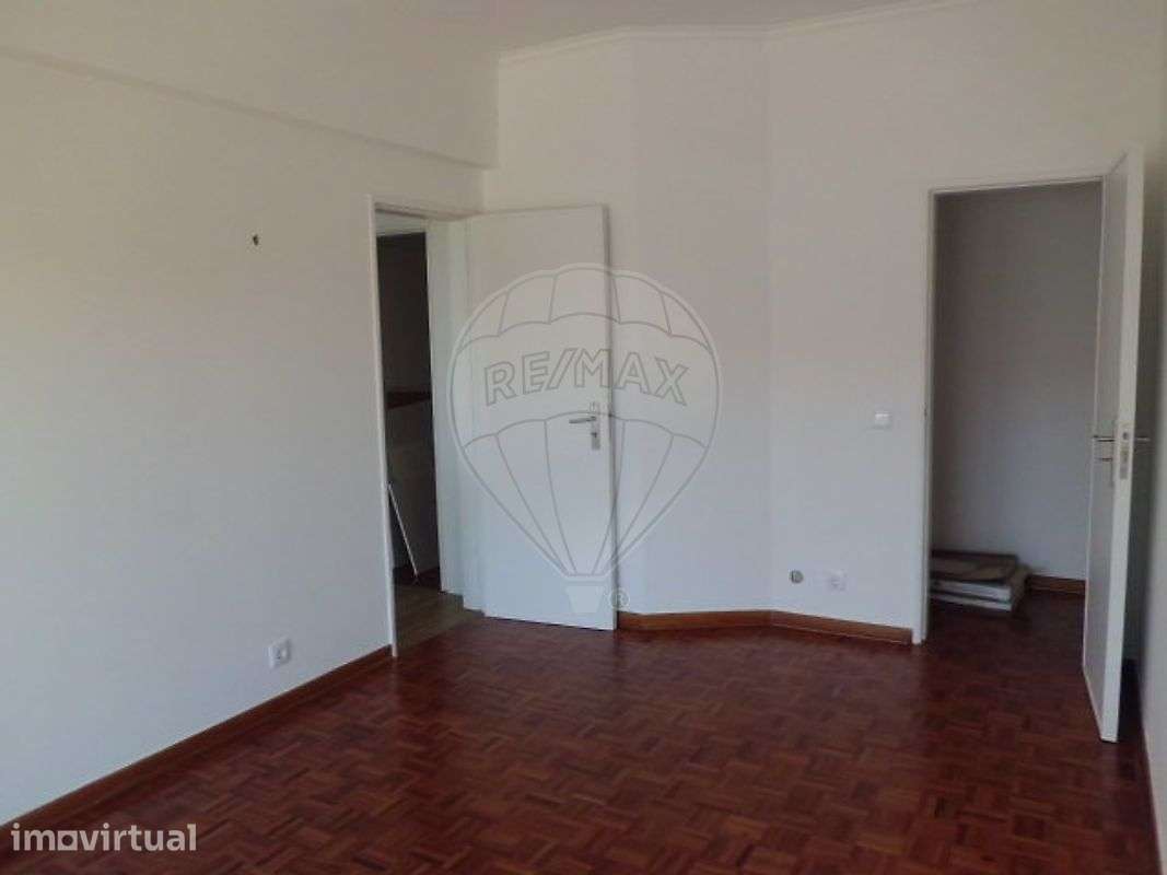 Apartamento T2 para arrendamento - Grande imagem: 4/34