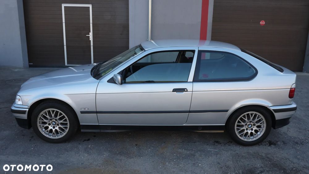 BMW Seria 3 316i - 17