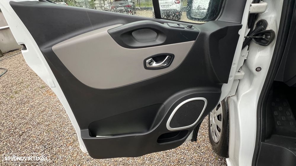 Renault Trafic - 11
