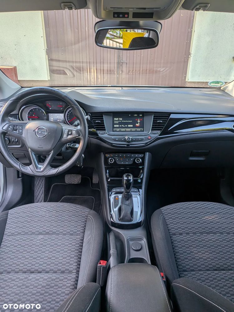 Opel Astra 1.4 T Dynamic S&S - 11