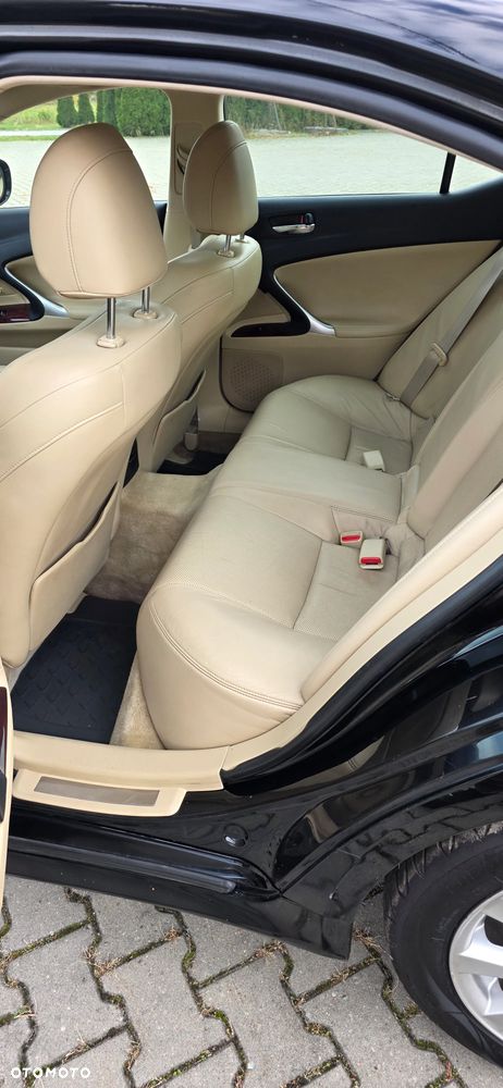 Lexus IS 250 Luxury Line - 17