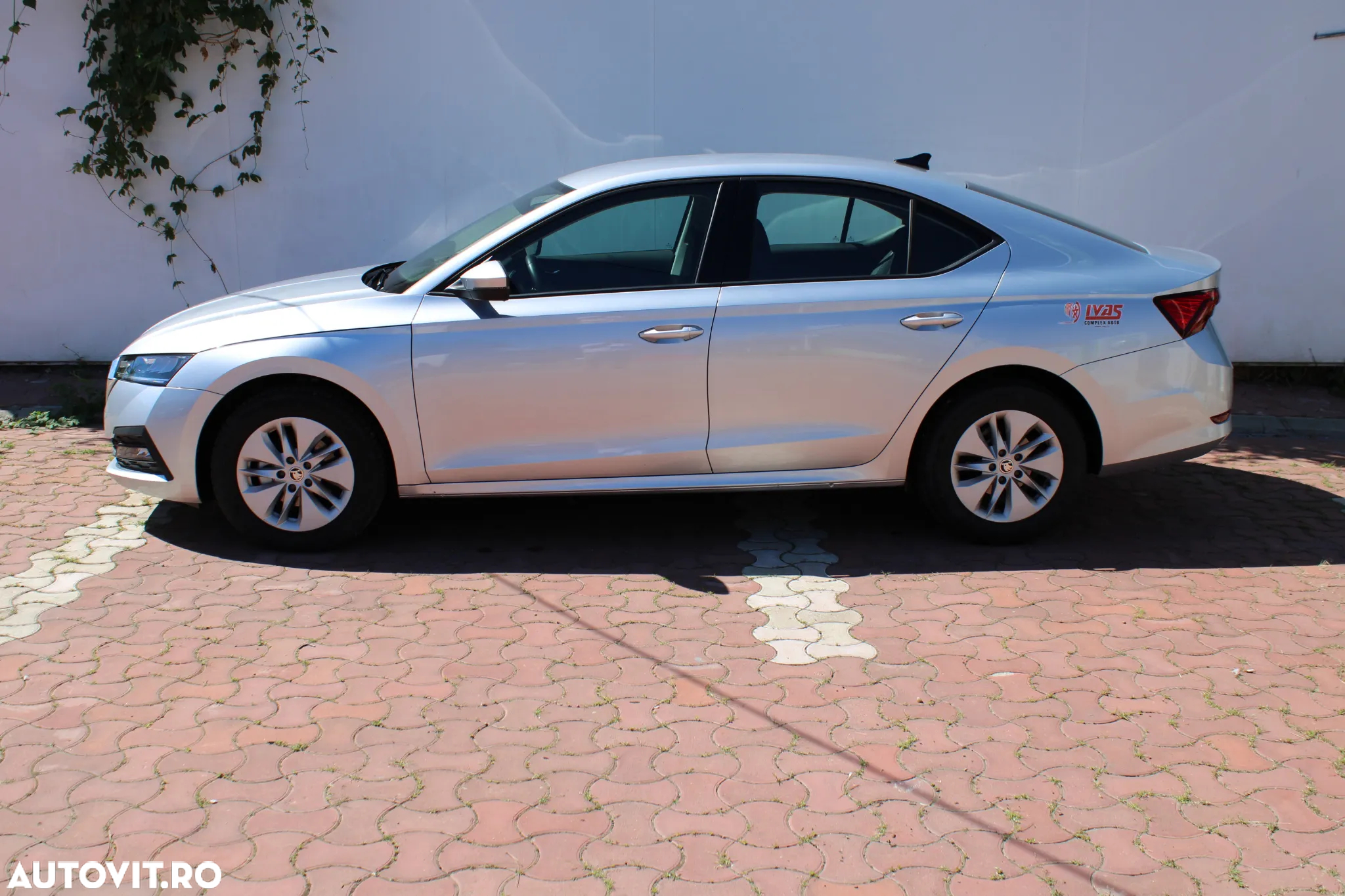 Skoda Octavia 2.0 TDI DSG Ambition - 2