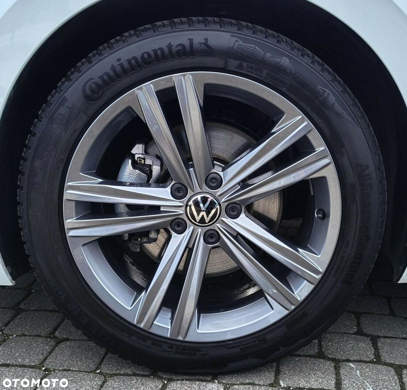 Volkswagen Arteon 2.0 TSI R-Line DSG - 28