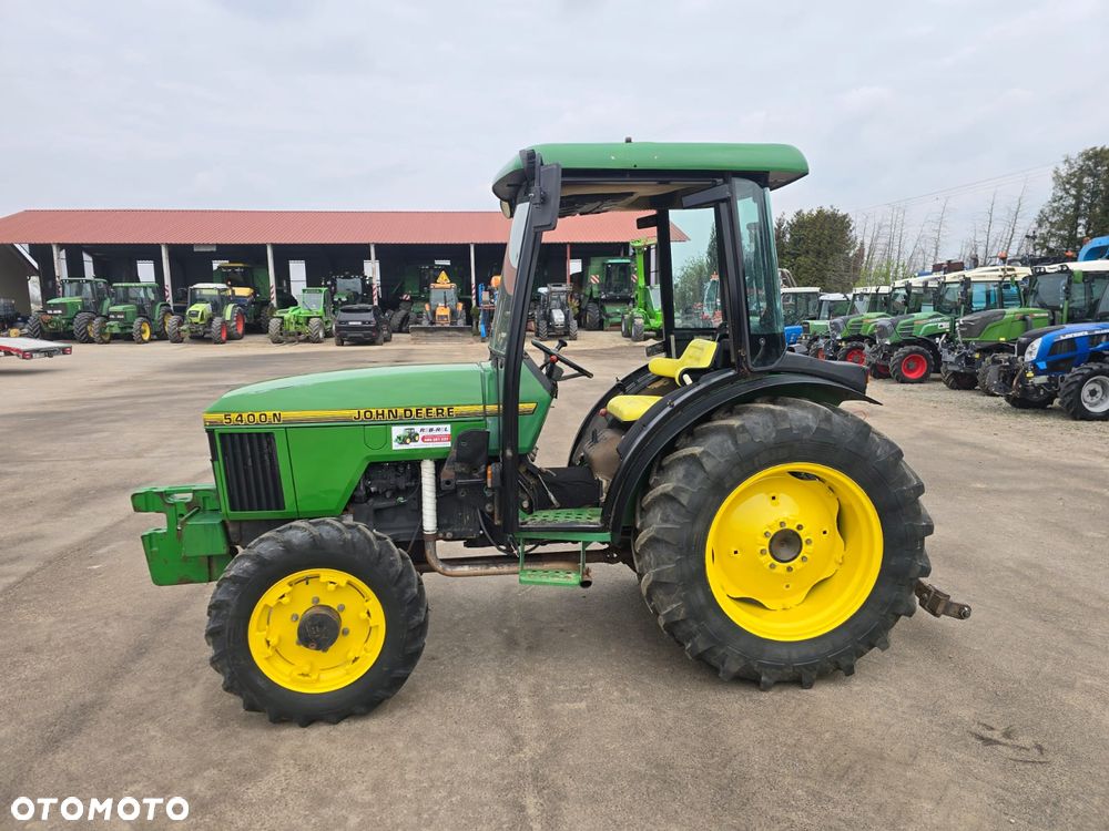 John Deere 5400N - 6