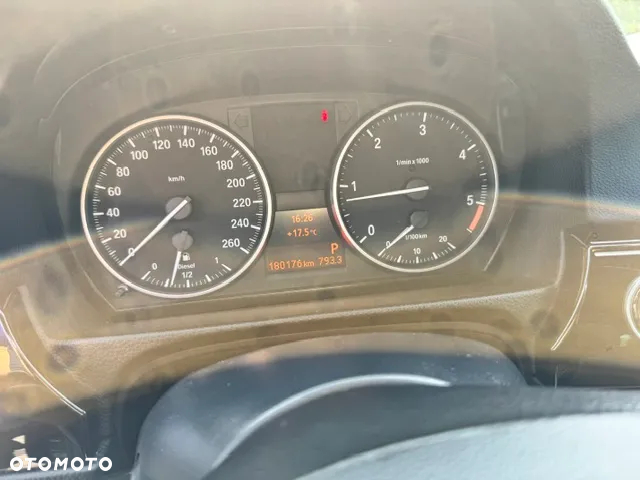 BMW Seria 3 320d xDrive DPF Touring Edition Exclusive - 23