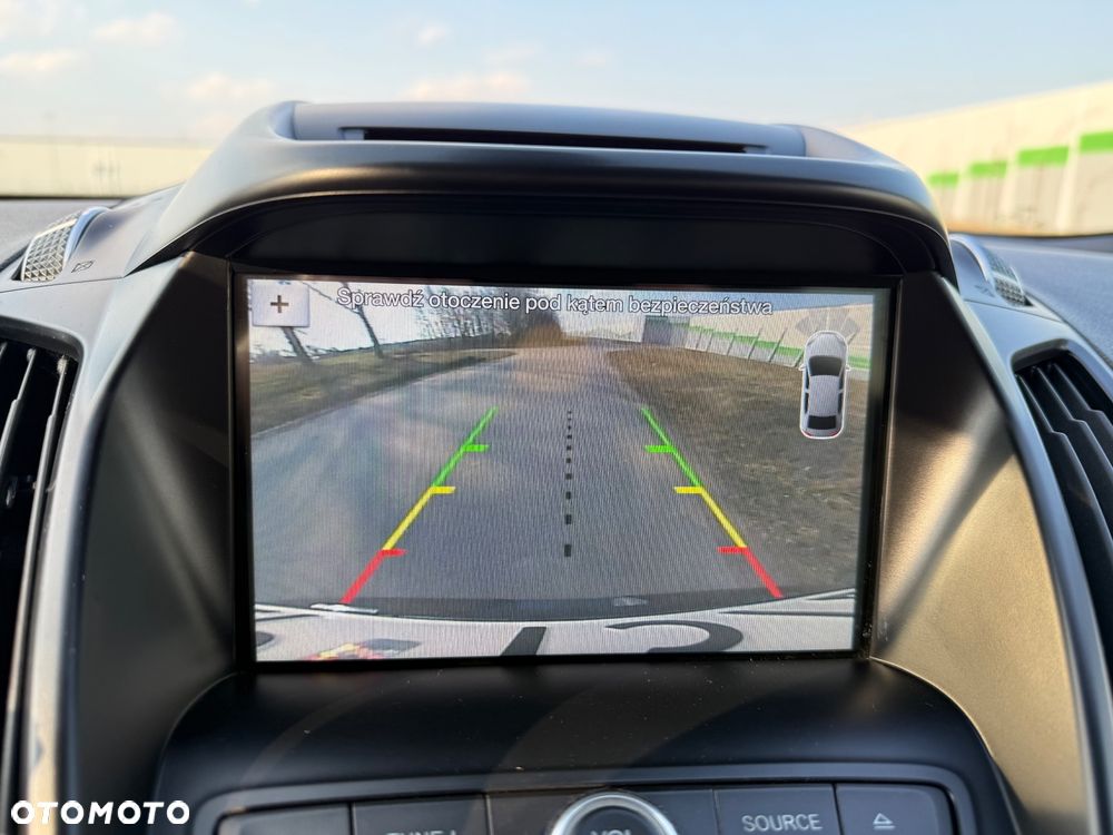 Ford Kuga 1.5 EcoBoost 2x4 ST-Line - 18