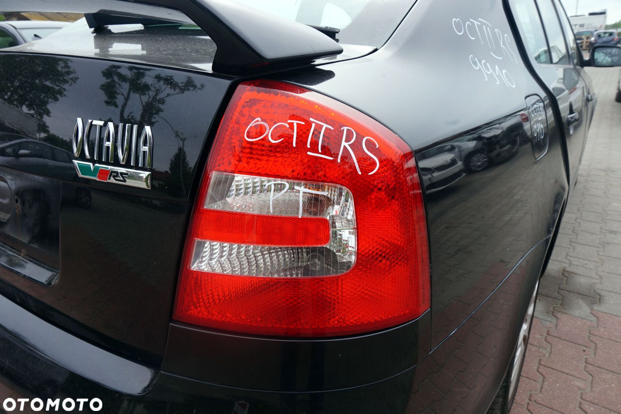 LAMPA TYLNA PRAWA OCTAVIA II RS 1Z3 LB LIFTBACK  SKODA 2004-2008 - 1
