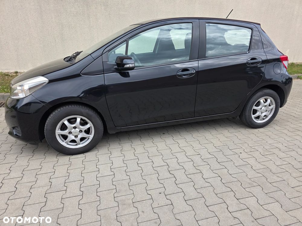 Toyota Yaris 1.0 Premium - 1