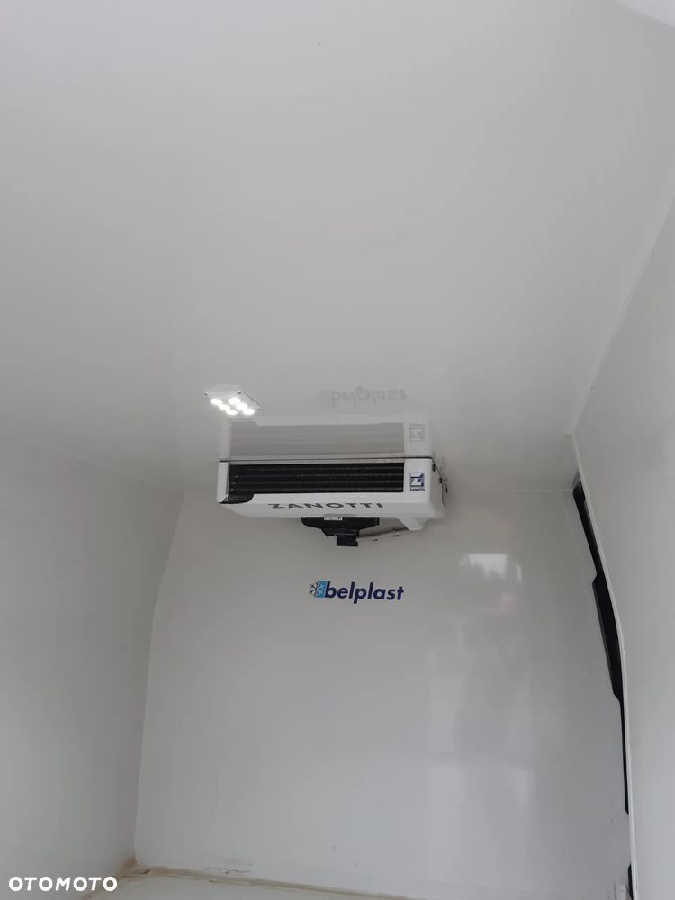 Ford Transit Custom - 32