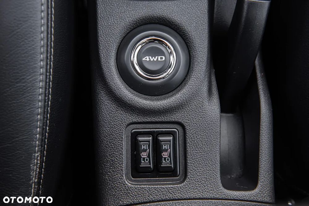 Mitsubishi Outlander 2.2 DI-D 4WD Automatik Invite - 25