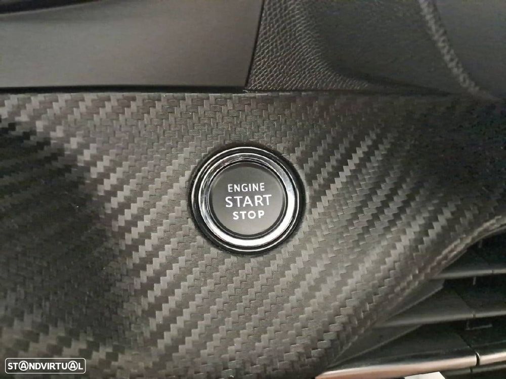 Peugeot e-2008 54 kWh Allure - 18