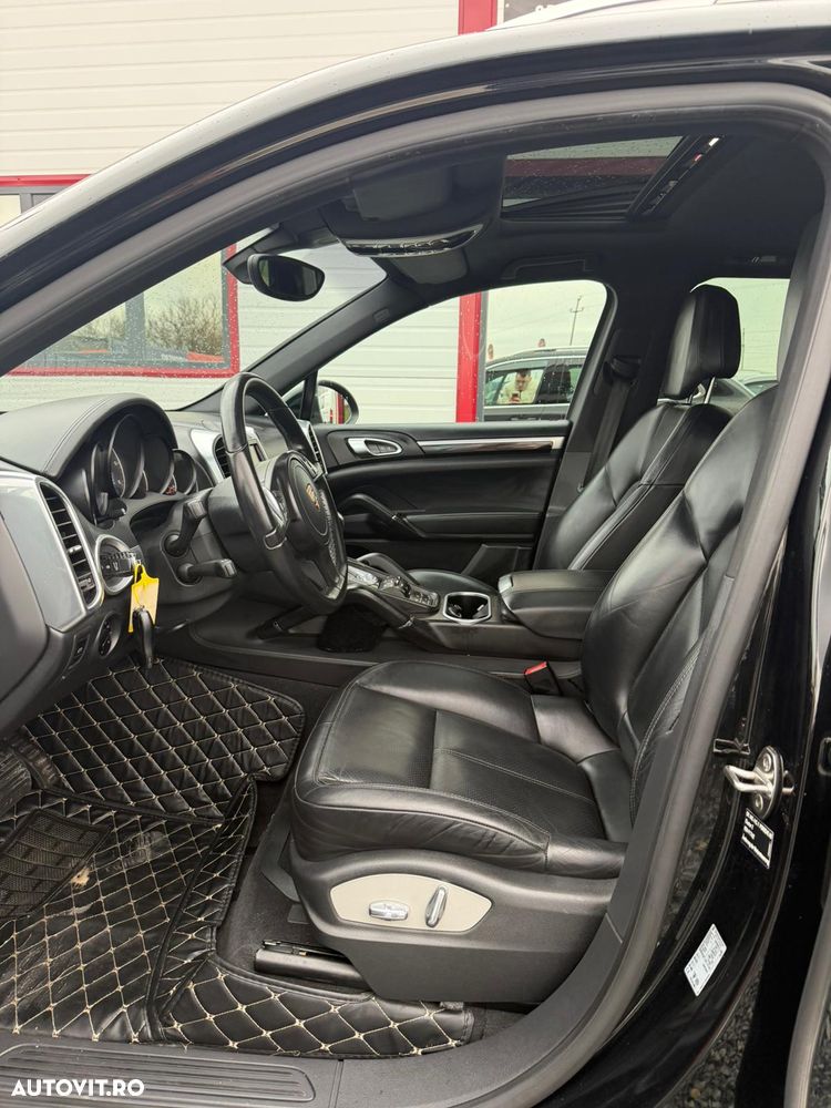 Porsche Cayenne Platinum Edition - 9