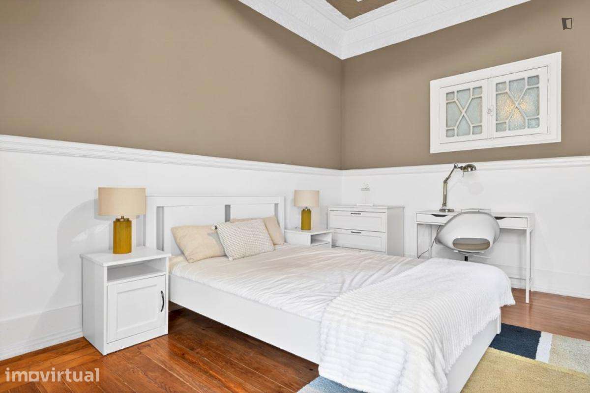 Quarto - localizado em Marquês de Pombal Lisbon - Grande imagem: 5/25