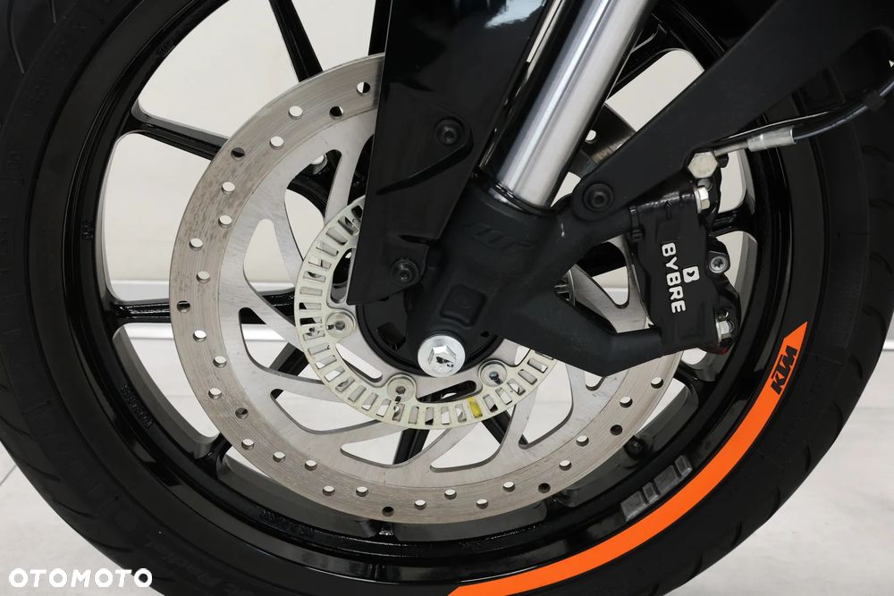 KTM Duke 125 - 34