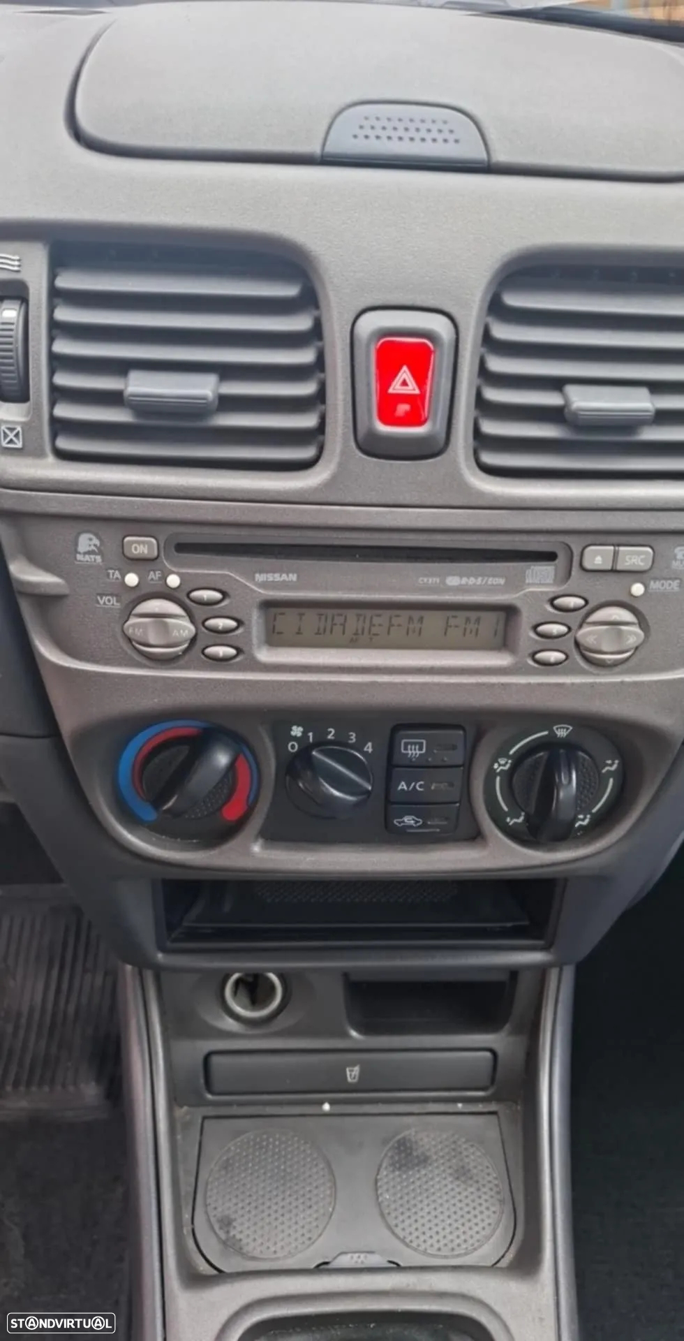 Nissan Almera 1.5 Comfort AC - 12