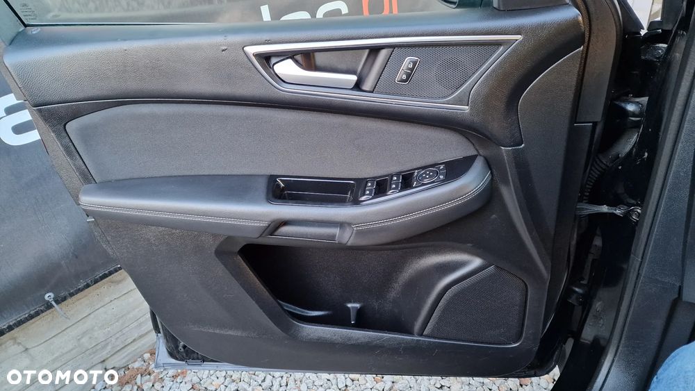 Ford S-Max - 34