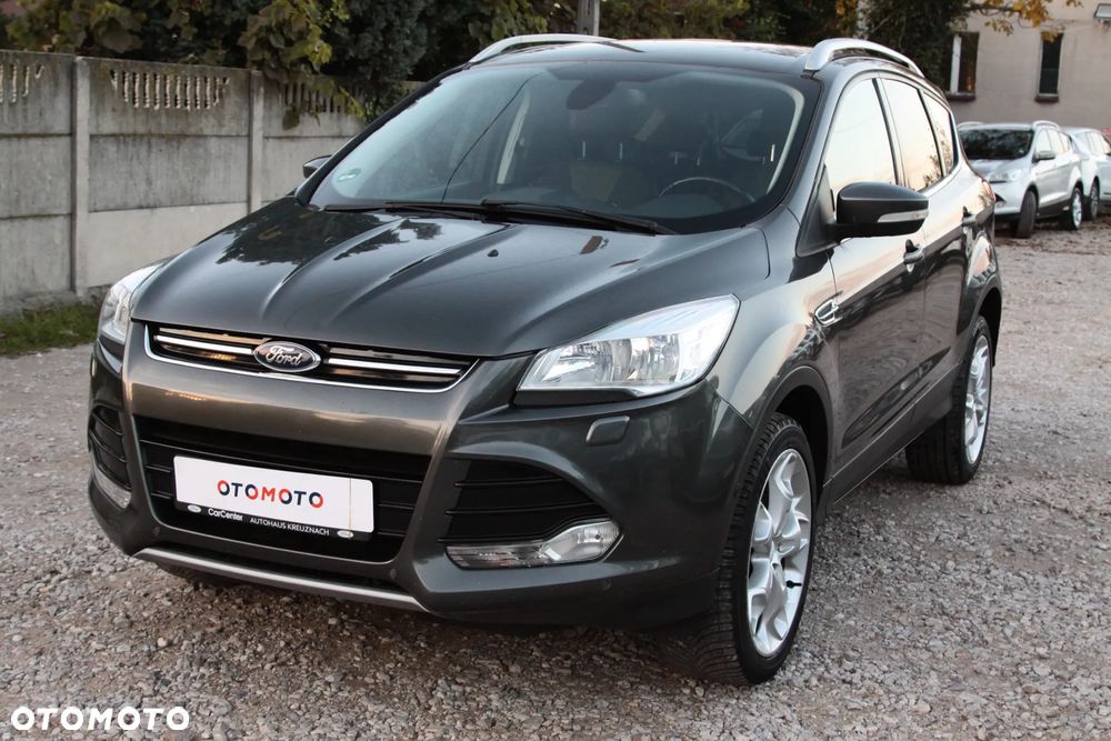 Ford Kuga 2.0 TDCi 2x4 Titanium - 4