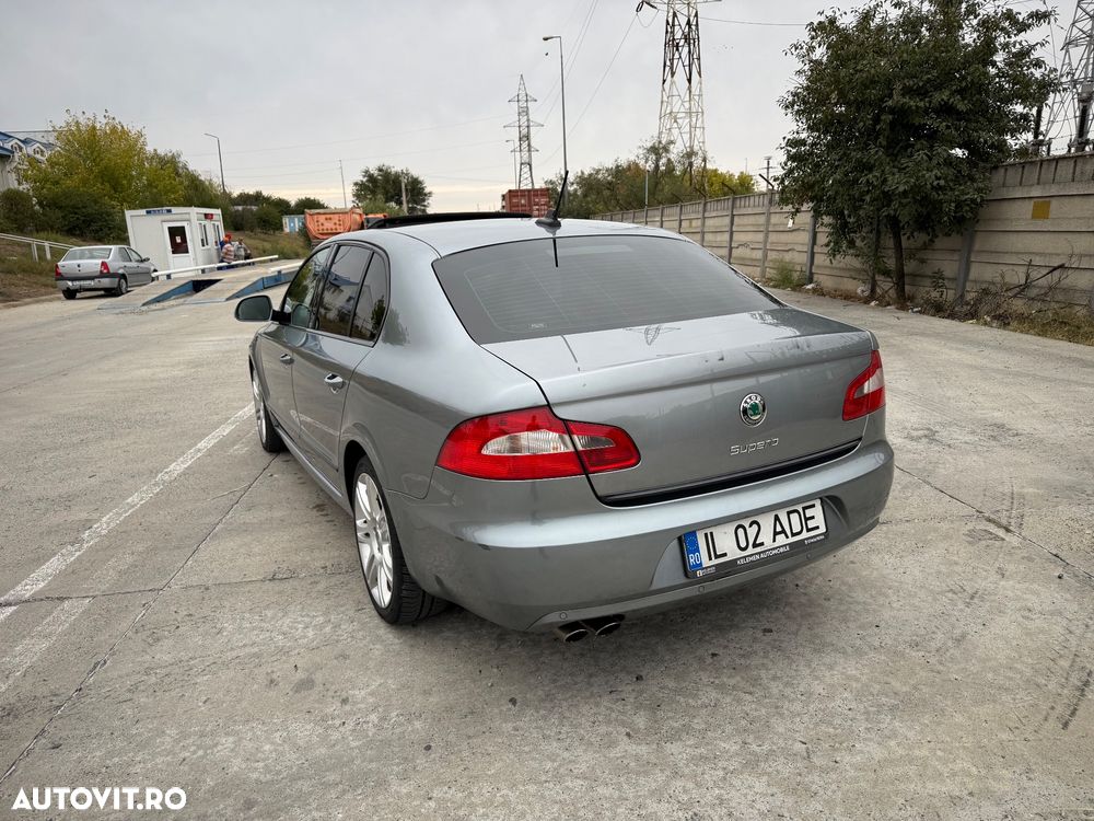 Skoda Superb 2.0 TDI DSG Ambition - 8