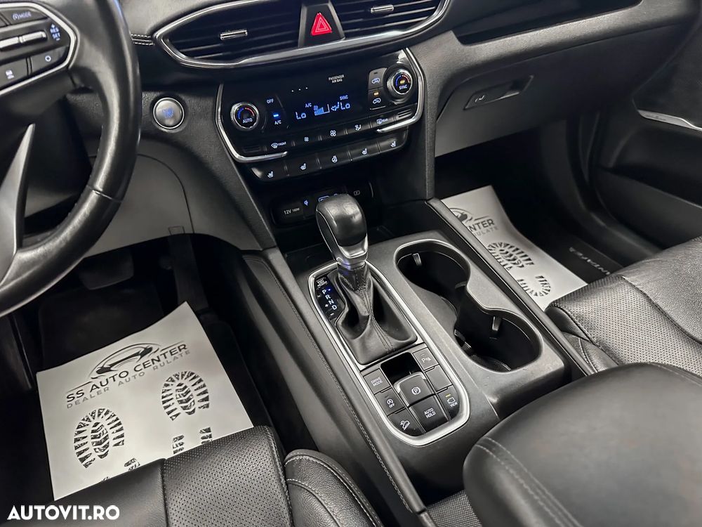 Hyundai Santa Fe 2.2 CRDi 4WD 8AT Luxury - 30