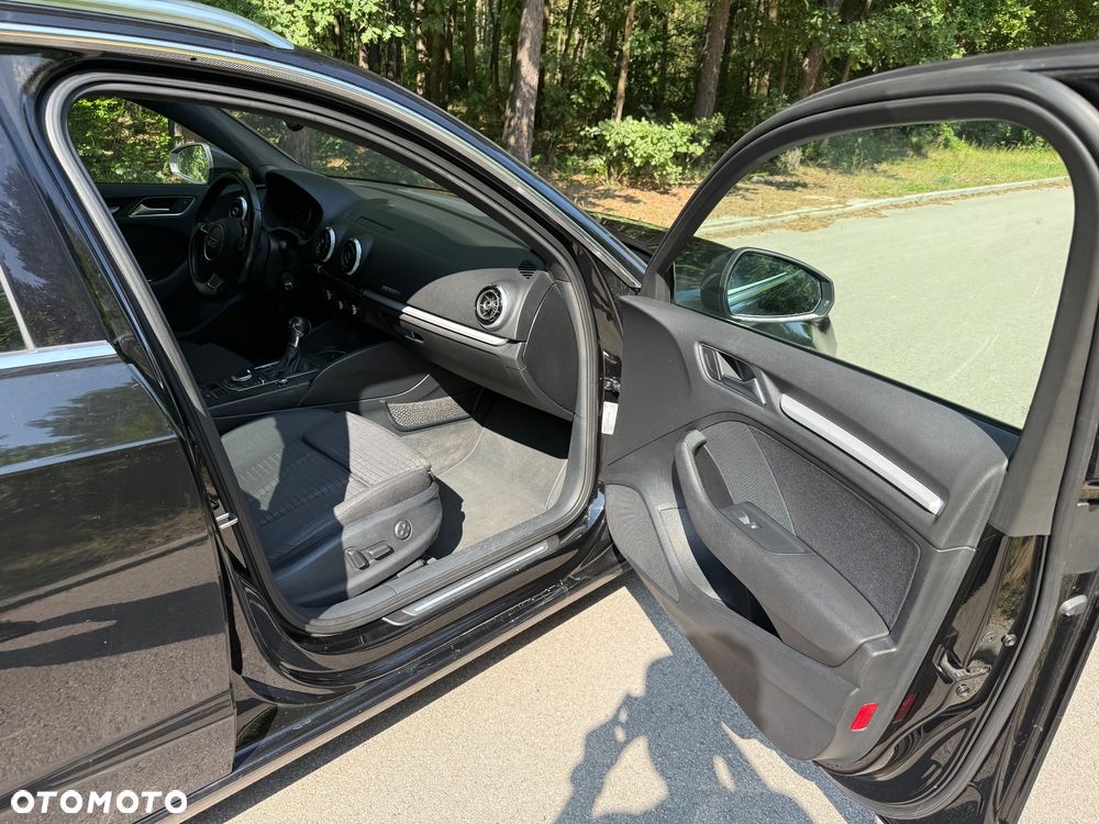 Audi A3 Sportback 2.0 TDI clean diesel Quattro Ambiente S tronic - 9