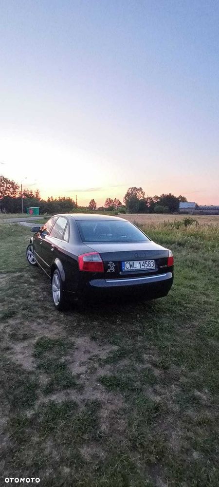 Audi A4 Limousine - 3