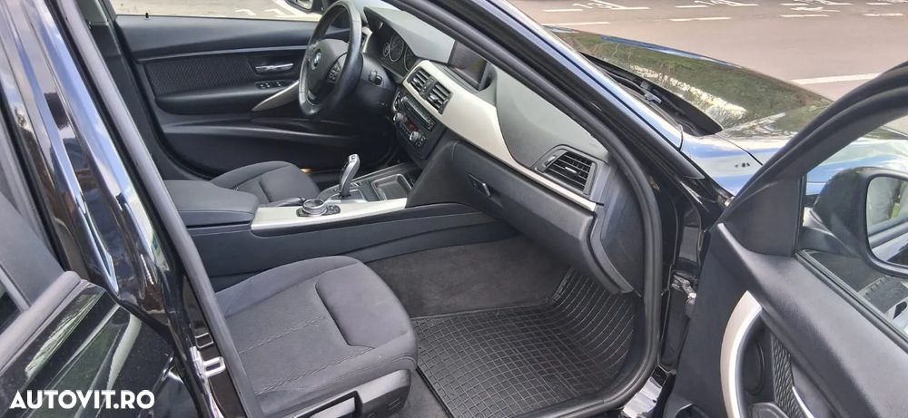 BMW Seria 3 320d Touring xDrive Aut. - 10