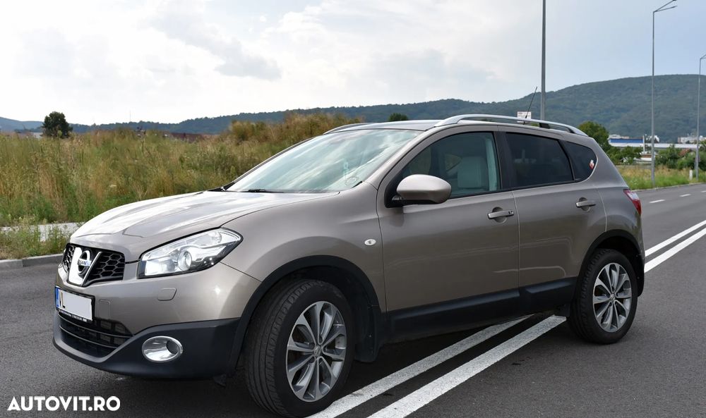 Nissan Qashqai - 2