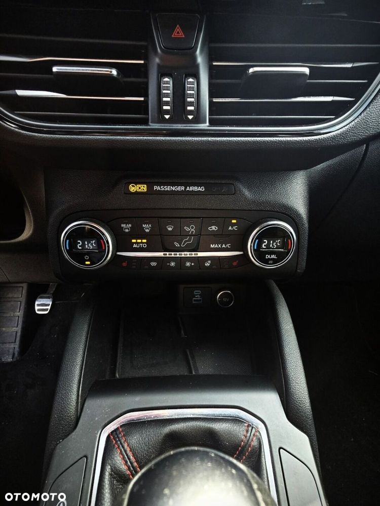 Ford Kuga 2.0 EcoBlue mHEV FWD ST-Line X - 17